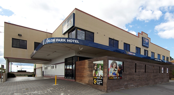 Lalor Park Hotel near residential areas with Westlink Commercial Cleaning Services ensuring spotless kitchens, bars, and guest spaces